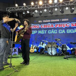 lắp đặt âm thanh lễ phục sinh