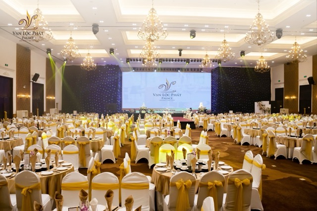 hệ thống âm thanh nhà hàng tiệc cưới - phú quốc hệ thống âm thanh nhà hàng tiệc cưới - phú quốc