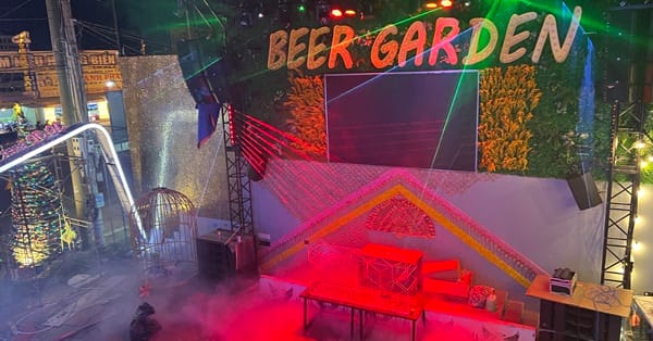 Yoyo Beer Garden 194 Lạc Long Quân, Tiến Thành Yoyo Beer Garden 194 Lạc Long Quân, Tiến Thành