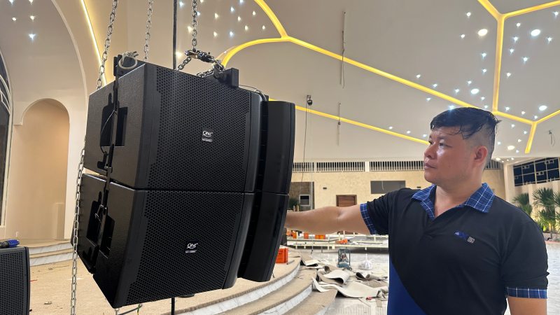 lắp đặt hệ thống loa array Qha tại nhà hàng tiệc cưới