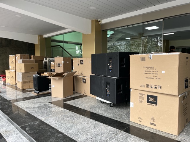 Loa Sub đôi JBL SRX 828SP