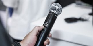 So Sánh 20 Micro Shure Cầm Tay – Cài Áo – Để Bàn Mới Nhất micro không dây SHURE