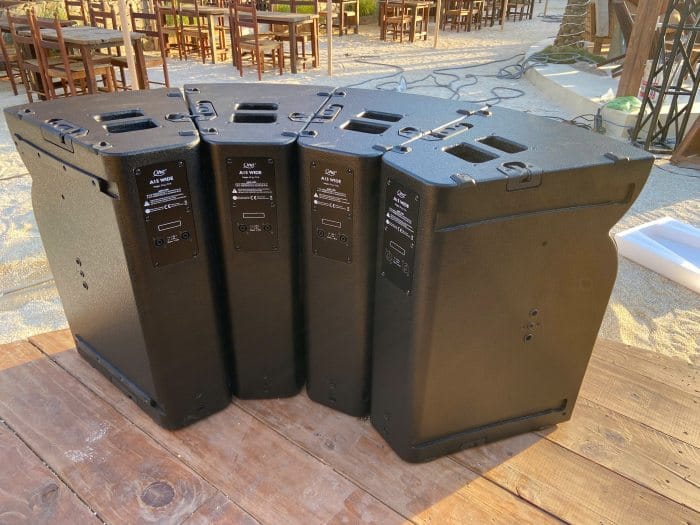 mặt sau của loa Qha A15