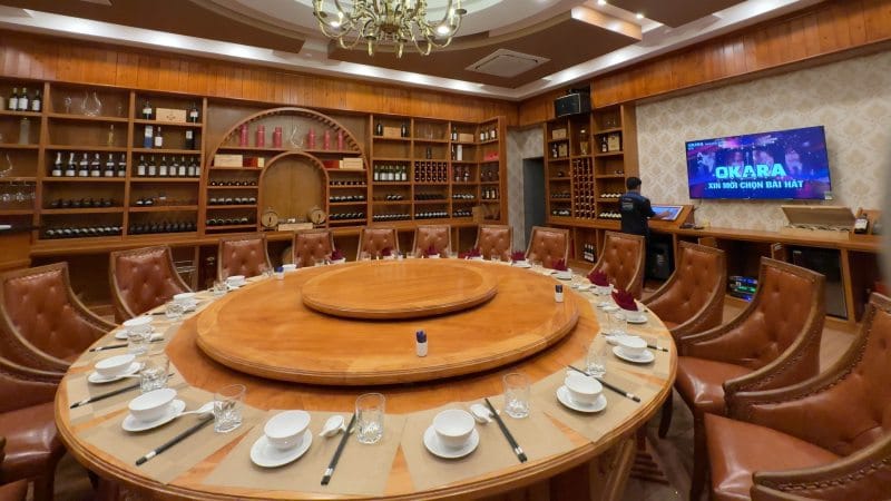 dàn karaoke tại Nhà Hàng Vạn Kim Long dàn karaoke tại Nhà Hàng Vạn Kim Long