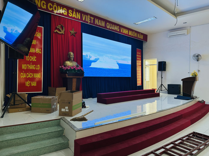 màn hình LED P2 tại trung tâm