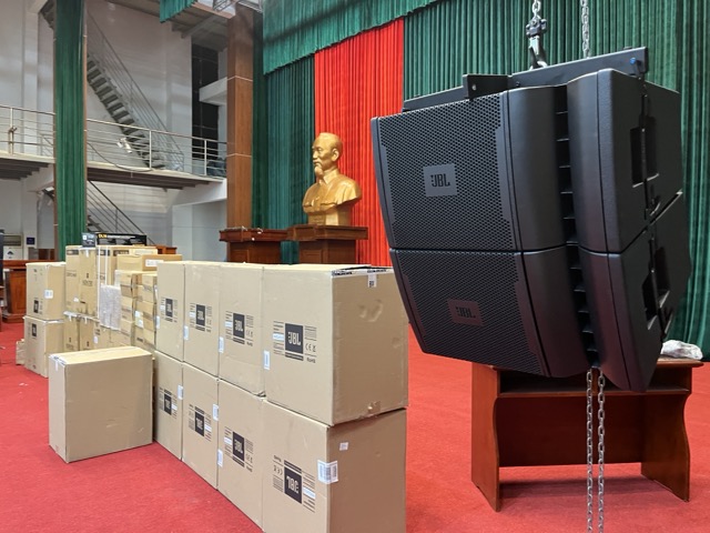 Hệ thống âm thanh JBL tại hội trường