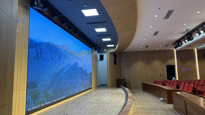 màn hình LED P2.5 Indoor mới diện tích 26,11m²