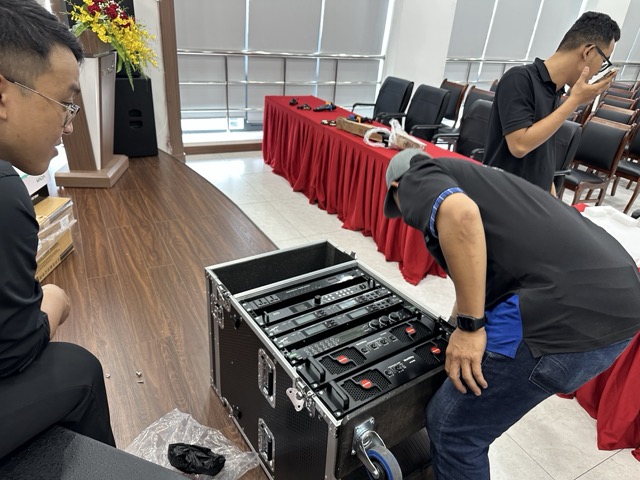 hệ thống tủ máy tại ngân hàng