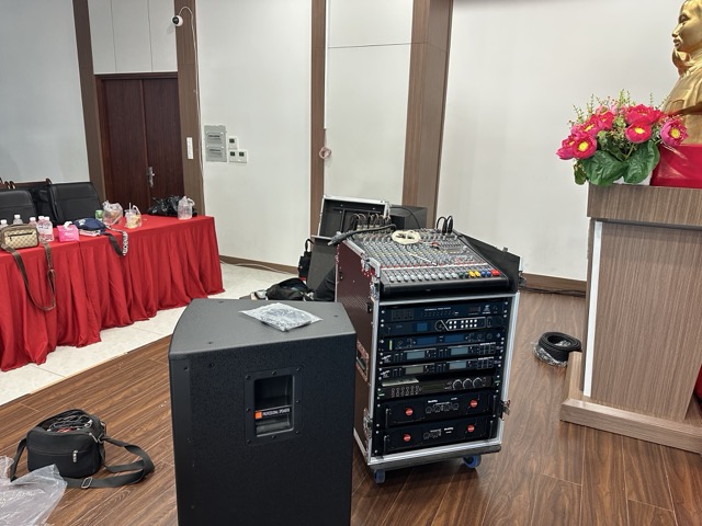 loa full RGG MA-8115 và tủ máy